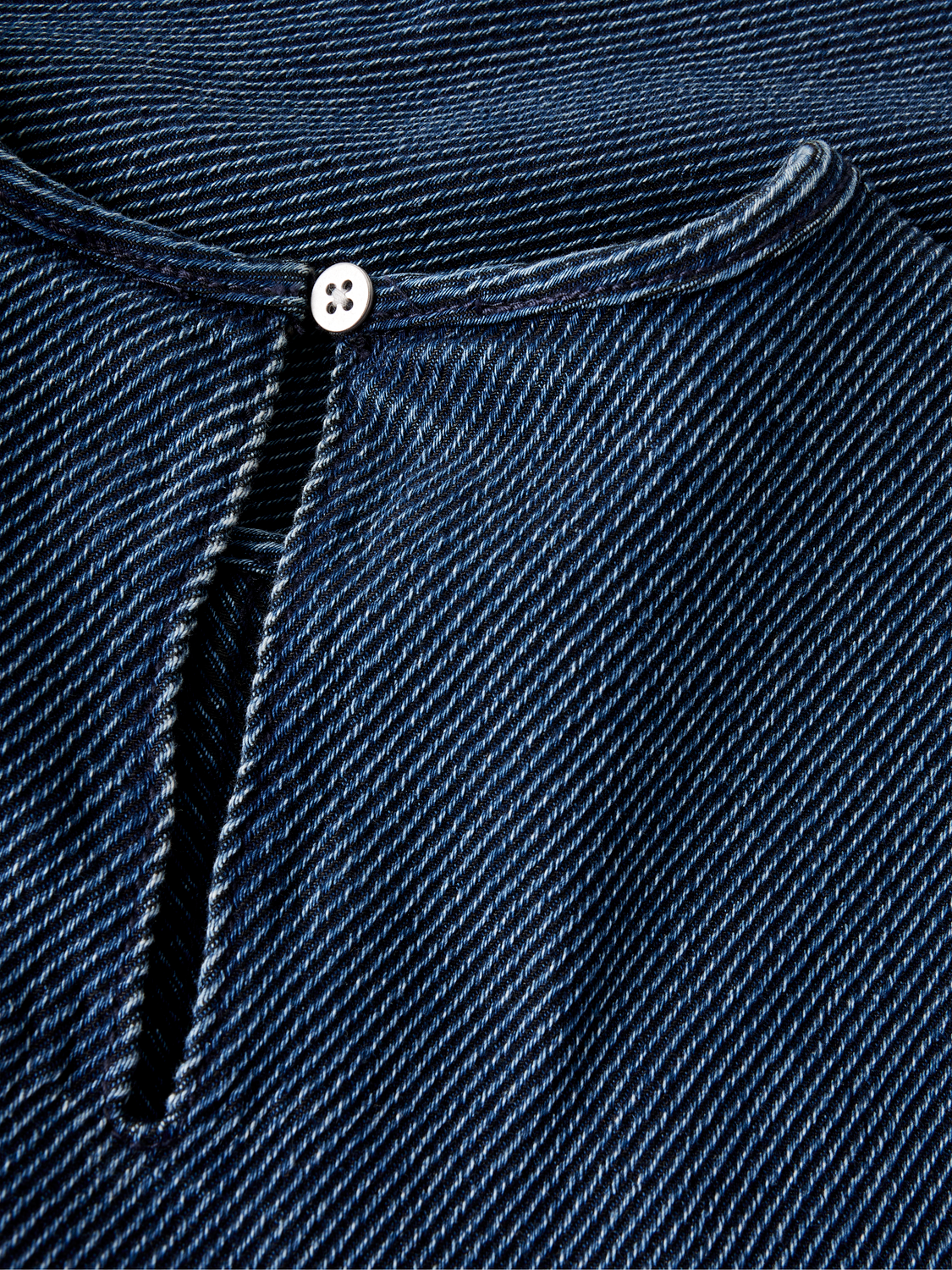 model_shot-front_full